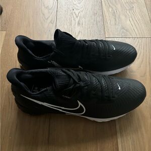 Mens Nike Golf Shoes 12.5M NEW